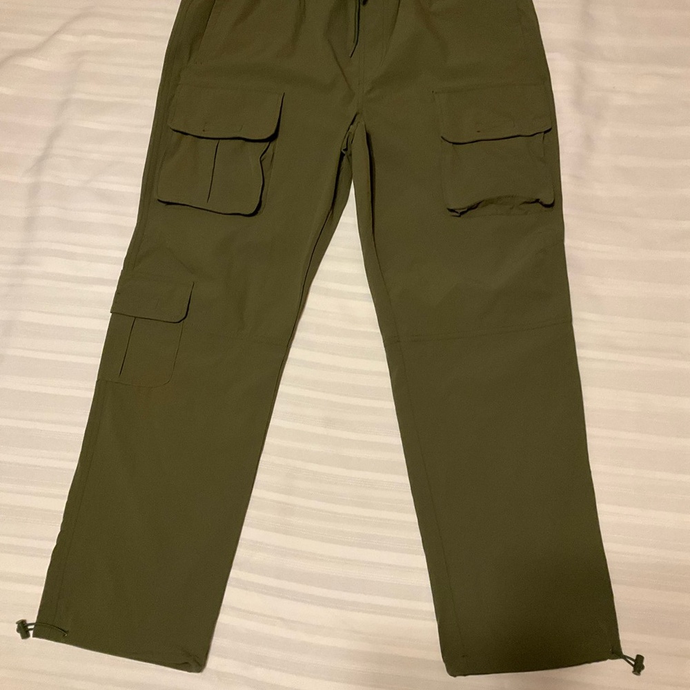 Rue21 Green Cargo Pants with Relaxed Fit